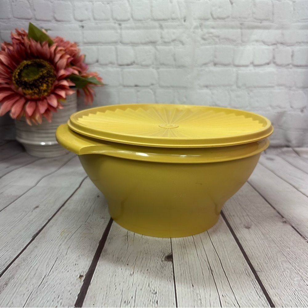 vintage tupperware harvest gold Mixing Bowl with Lid